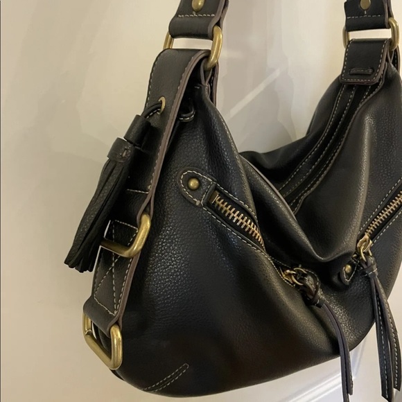 Nine West Handbag Brownish/Black Medium Size Fringed Bag w/Brass Hardware. - Picture 3 of 12